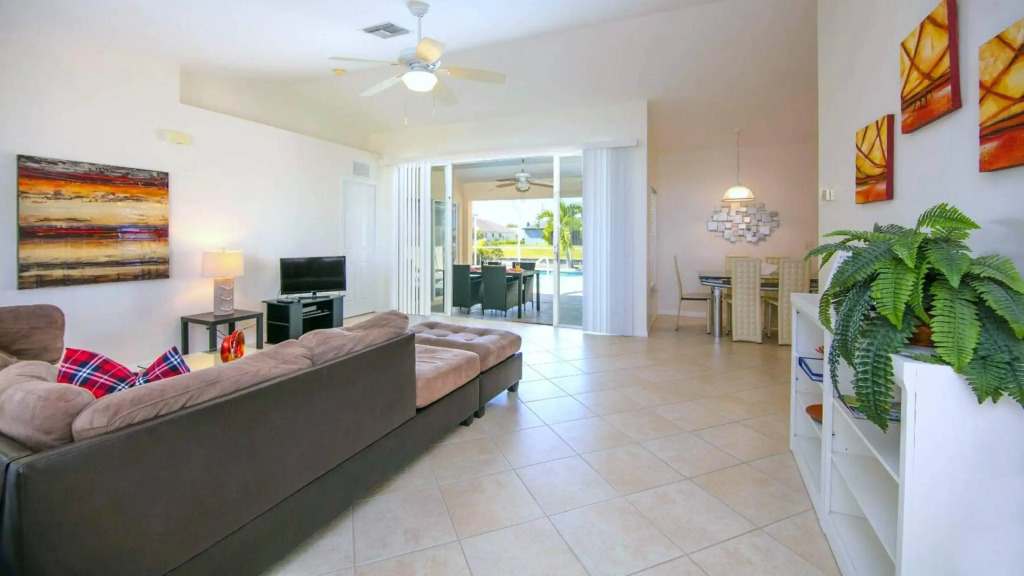 NEW! Villa Waterview