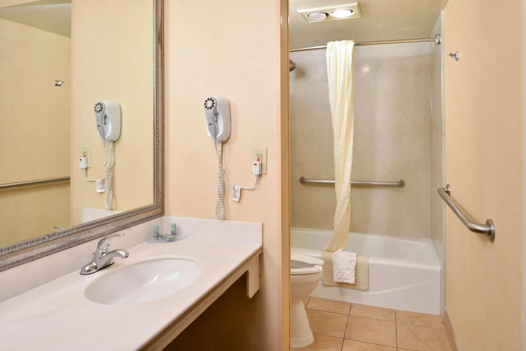 Best Western Hollywood Plaza Hotel - Walk of Fame Film City LA