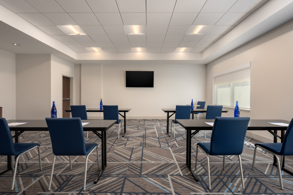 Holiday Inn Express Queensbury-Lake George Area by IHG