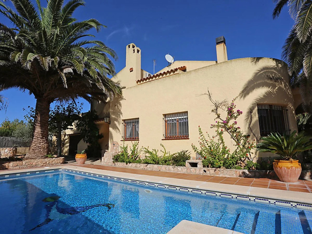House Nellyana Deltebre