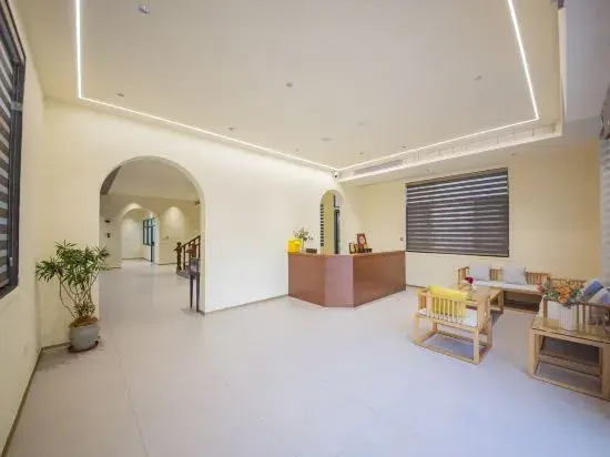 Weizhou Island Haolaiwu Holiday Villa