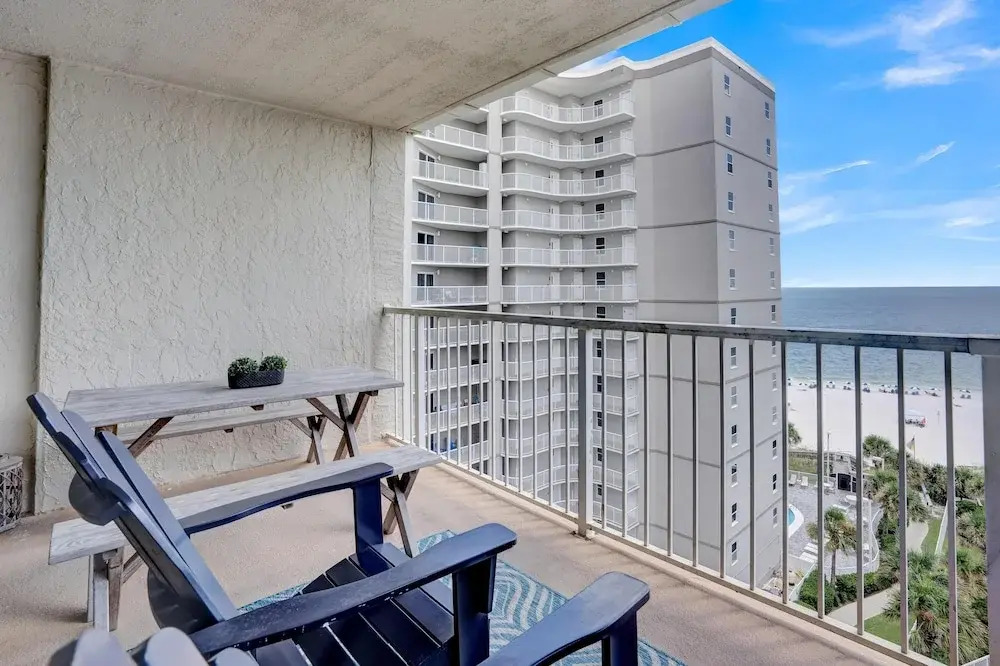 Seaside Beach & Racquet 5917