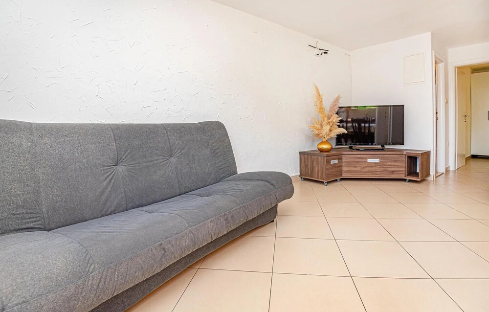 Stunning Home in Vodice With Wifi and 2 Bedrooms