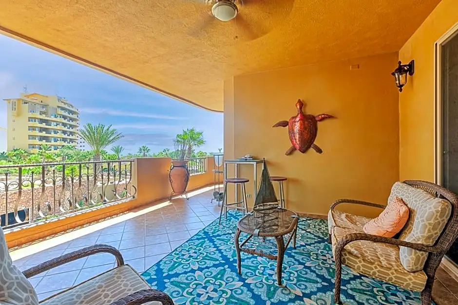 Bella Sirena Luxury Resort 205-D
