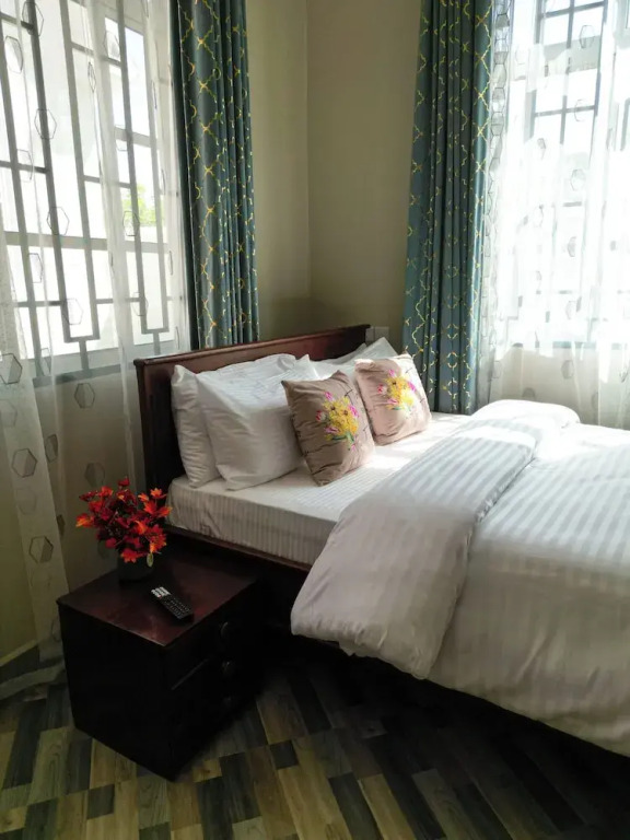 Villa Home Hotel & Apartment