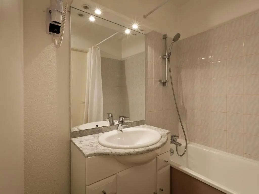 Appartement Brides-les-Bains, 1 pièce, 4 personnes - FR-1-512-14
