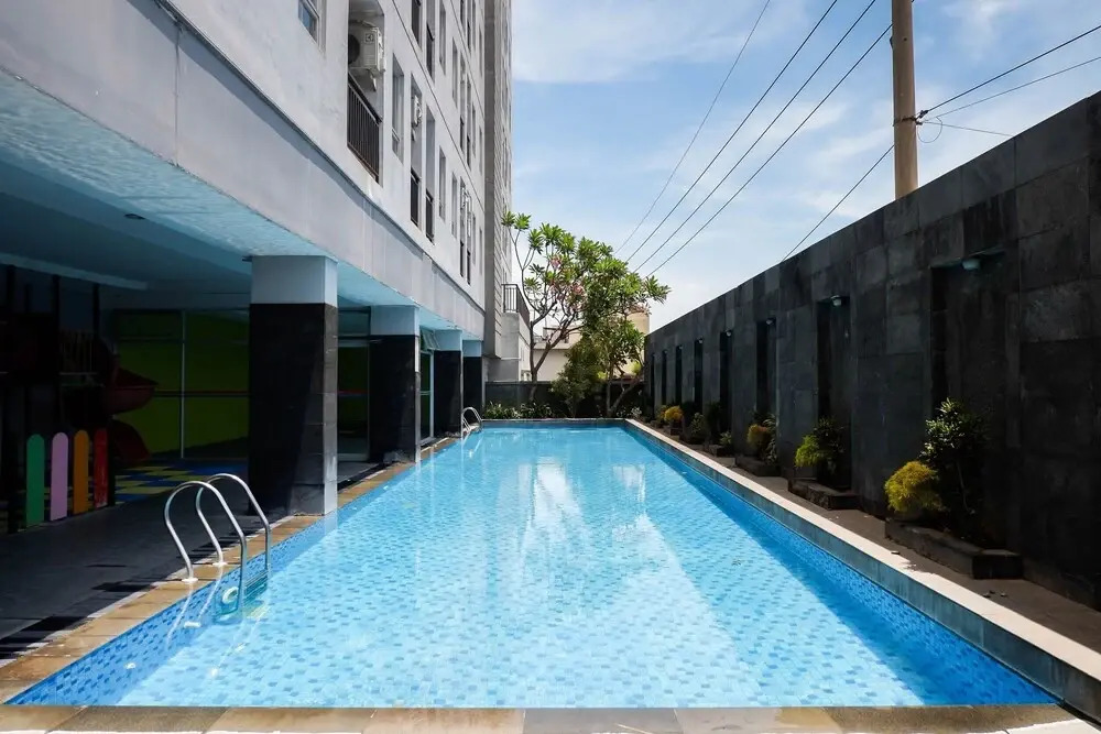 Relaxing Studio Apartment At Puri Mas