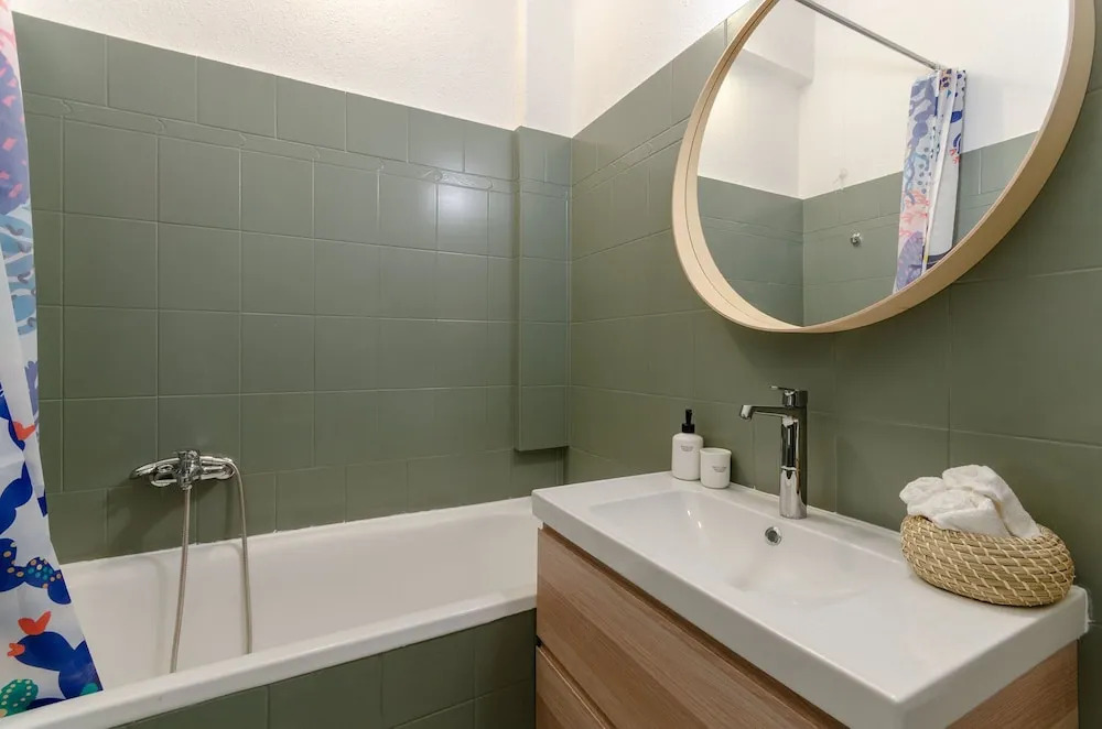 Coriander Apartment