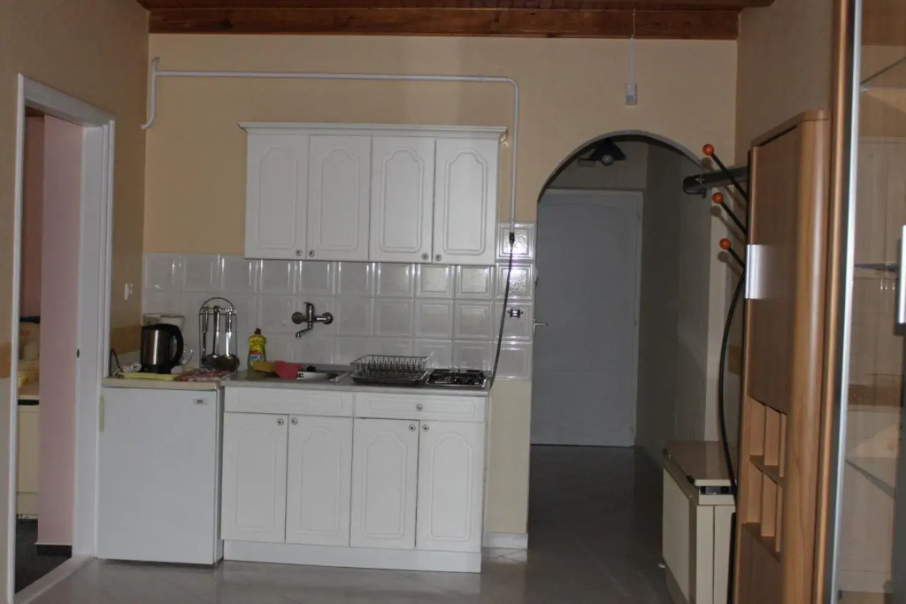 Cedar Apartment 4
