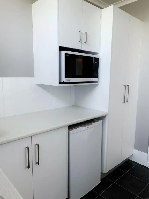Cascades Motor Inn