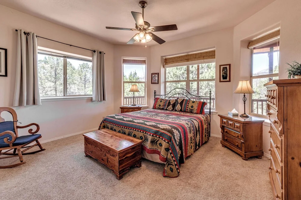 Cozy Ruidoso Digs by Downtown, 19 Mi to Ski Apache