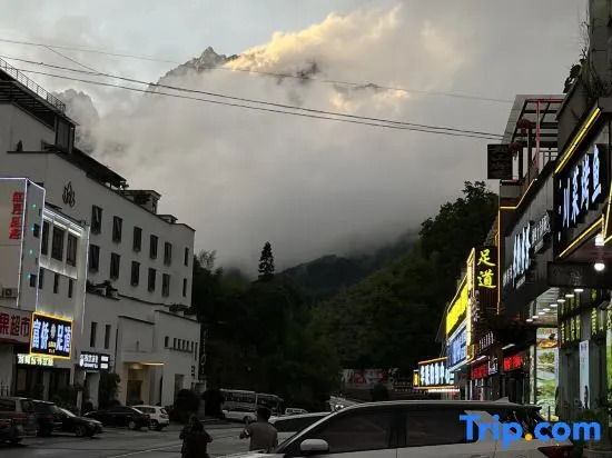 Huangshan 100 meters residential accommodation