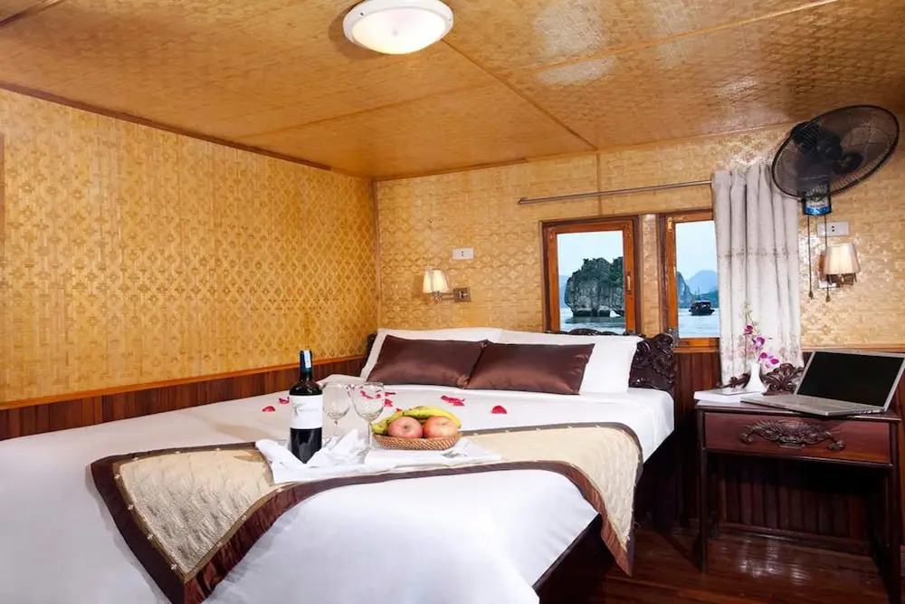 Huong Hai Junks Halong