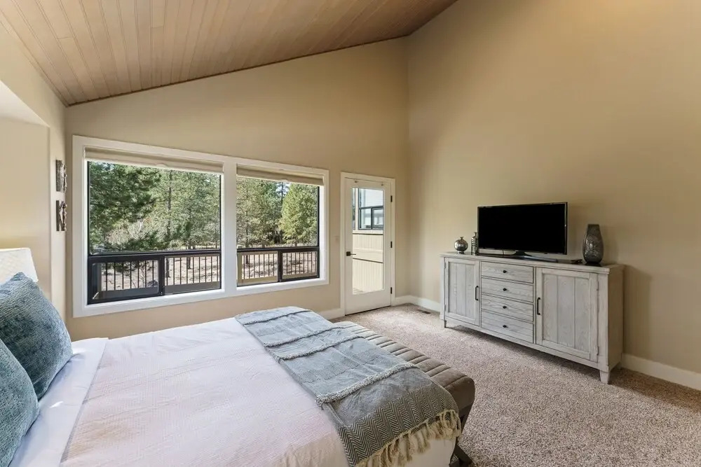 20 Aspen Lane 5 Bedroom Home