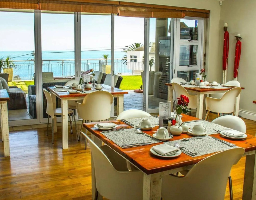 3 On Camps Bay