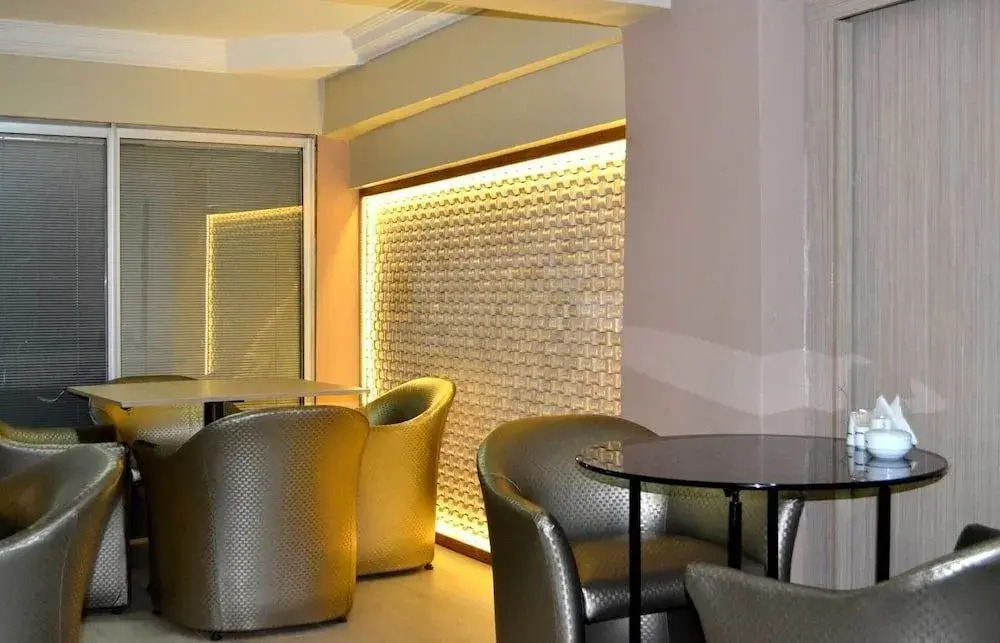 Qtahya Hotel