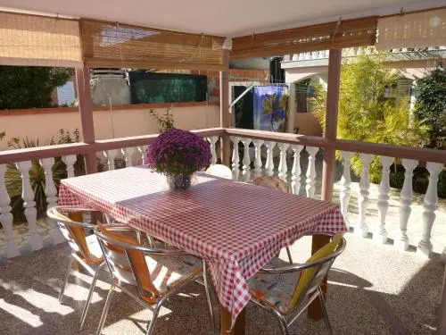 Queen beach Apartments - private pool - Sabunike III