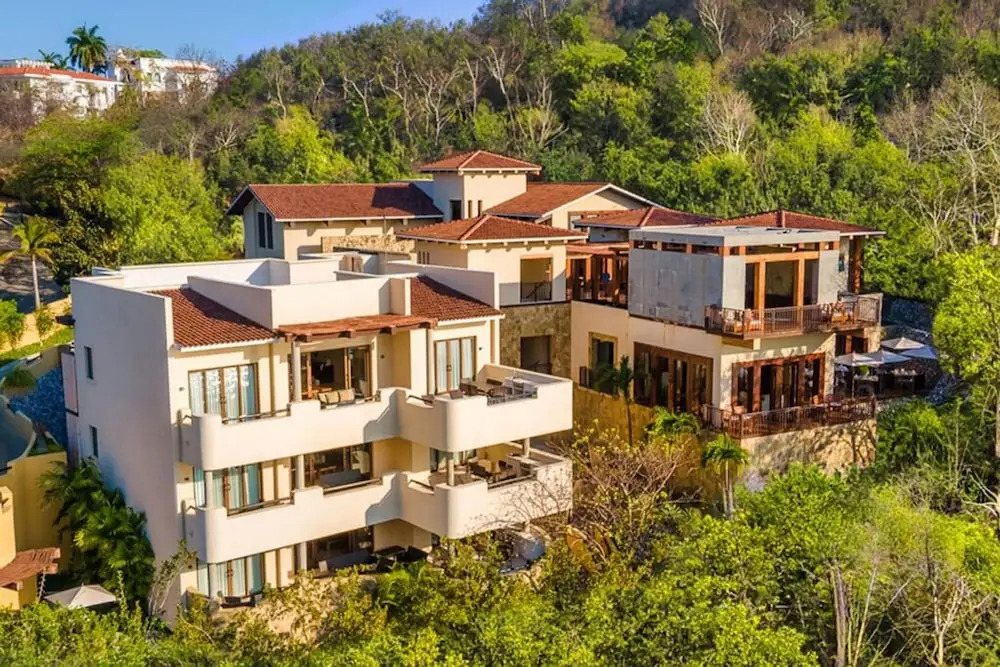 Celeste Curamoria Collection 3BD Ocean View