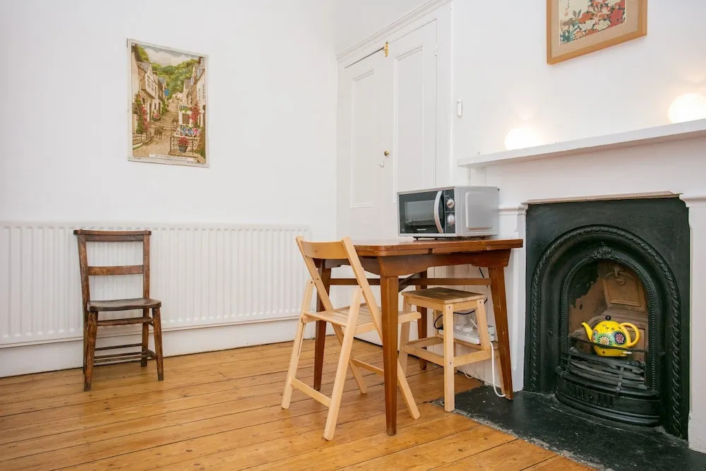 3 Bedroom Flat In Highbury