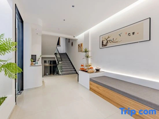 Muxi Mountain House · Moon Huizhou Cultural Resort Boutique Hotel (Moon Bay)