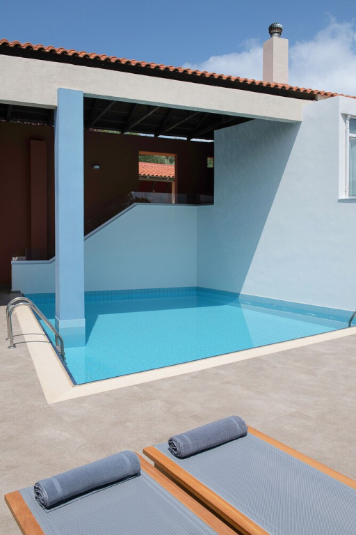 Vilia House on the Hill - Luxury Villa with Heated Pool near Chania