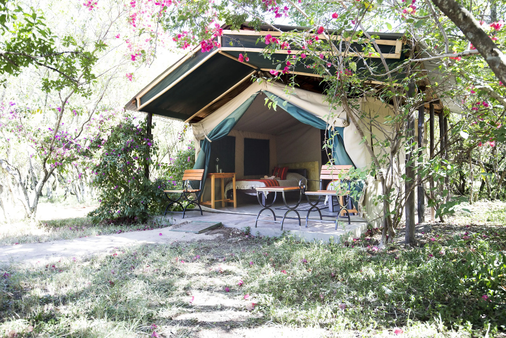 Mara Big Five Lodge