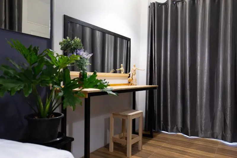 Mango 10 House