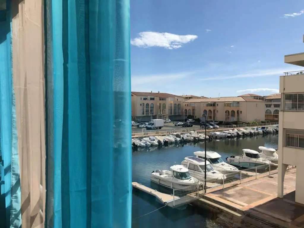 Appartement Sète, 2 Pièces, 4 Personnes - Fr-1-338-82
