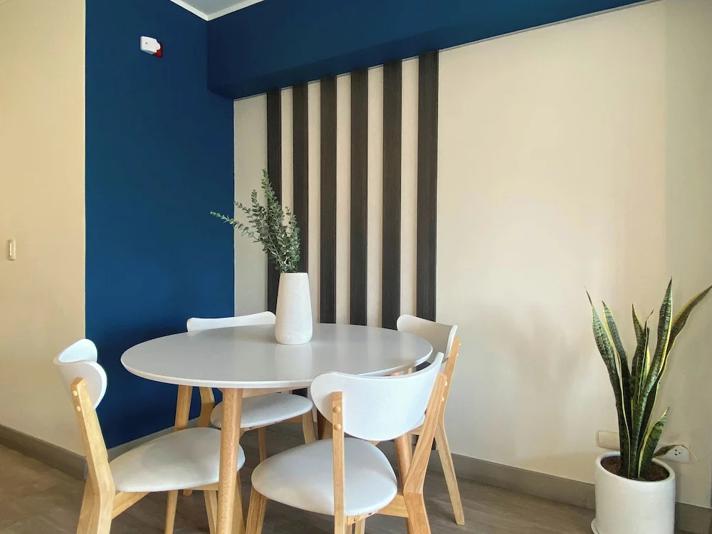 Perricholi Living in San Isidro by Wynwood House