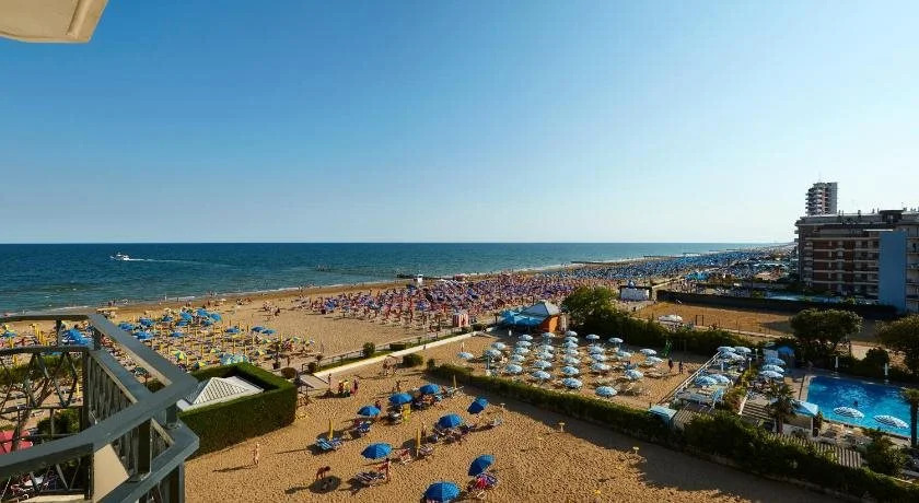 Ruhl Beach Hotel & Suites
