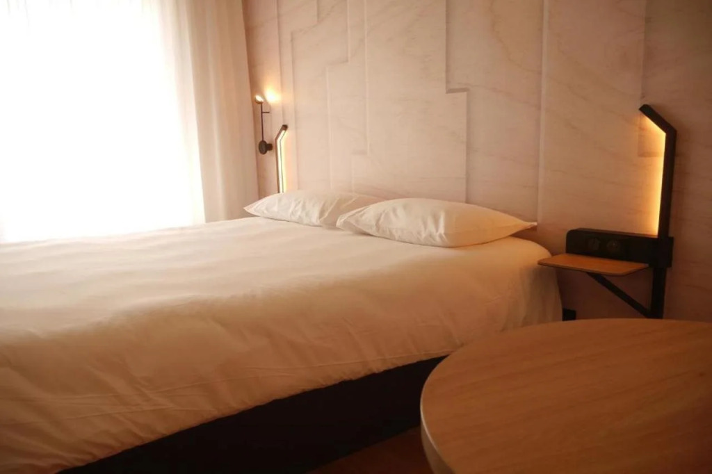 B&B HOTEL Lille Lillenium Eurasanté