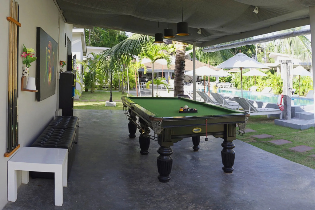 CoconutsPalm Resort