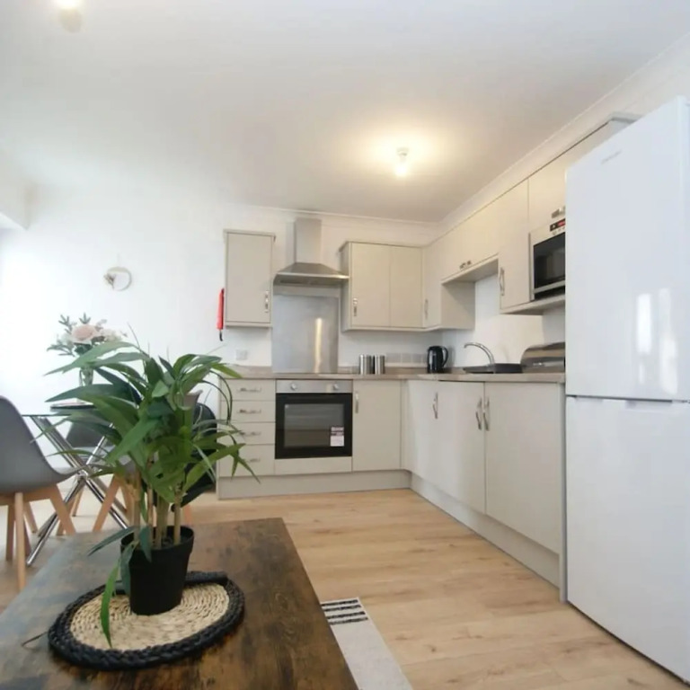 NEW Cliftonville Apartment