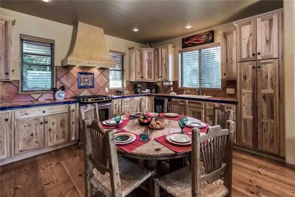 Casa Wildwood, 4 Bedrooms, Sleeps 8, Air Hockey, Ping Pong, Hot Tub