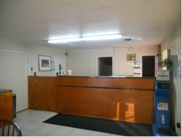 Budget Inn - New Albany