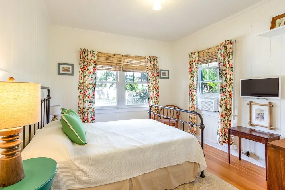 3615 Leahi Ave House 4 Bedrooms 2 Bathrooms Home
