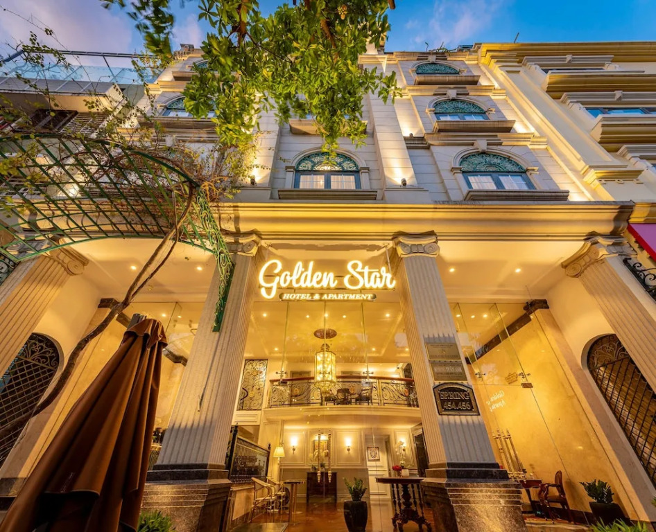 Golden Star Apartment & Hotel