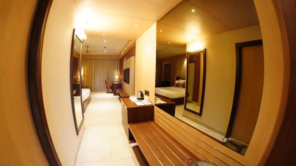 Hotel Pahadi