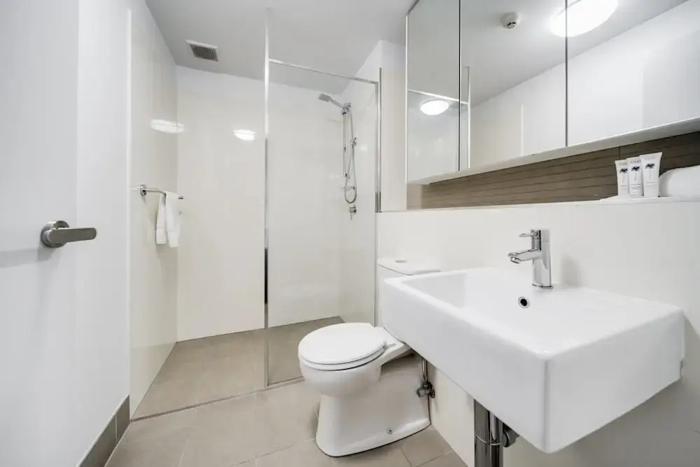 Spacious 2-bed Conveniently by Lake Tuggeranong