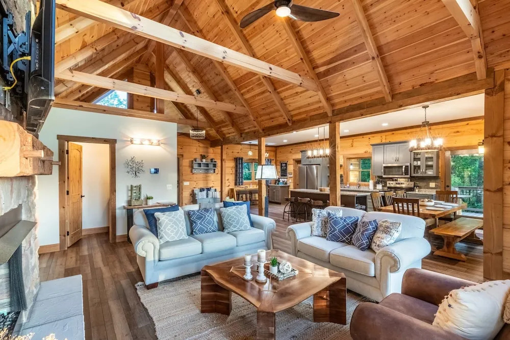 Luxury 3 2 5 Cabin Lake Views Theatre Gameroom