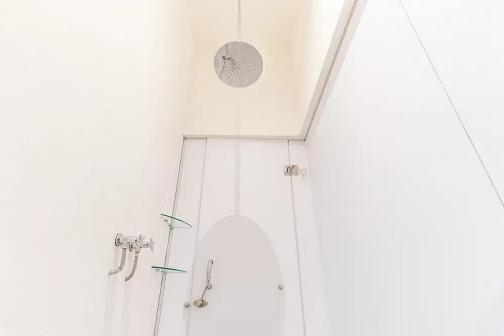RedDoorz Plus near Ringroad City Walks Medan 2