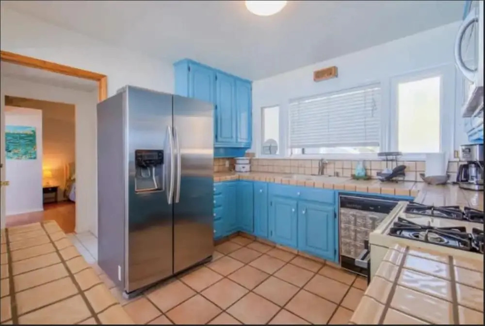 17878 Los Angeles - 4 Br Home