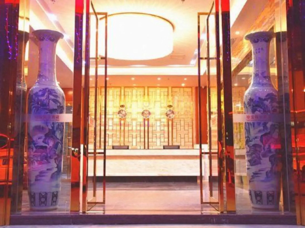 Guangzhou Treasure Holiday Hotel (Panyu Shiqiao Branch)