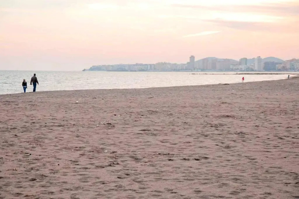 Apartment in 1st line beach