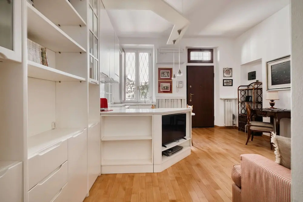 Modern 1 BR Near Gae Aulenti