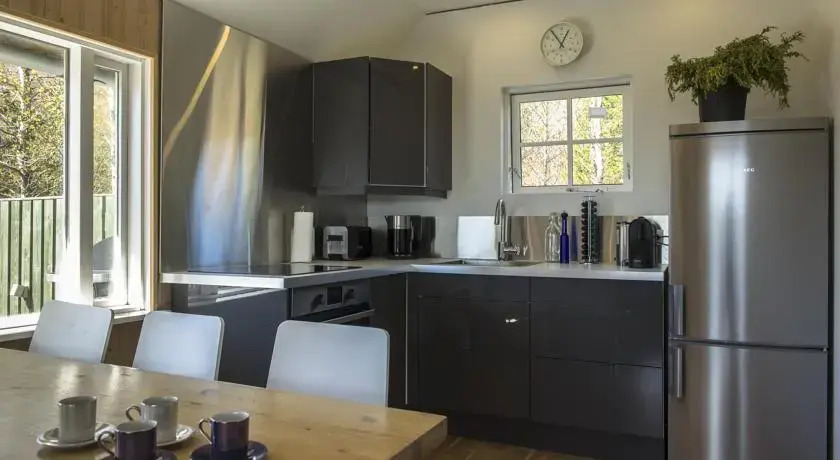 Icestay Cabins