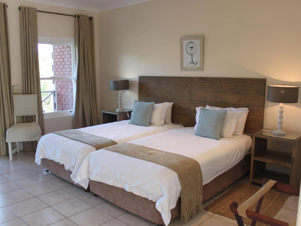 Redbourne Country Lodge- Lion Roars Hotels & Lodges