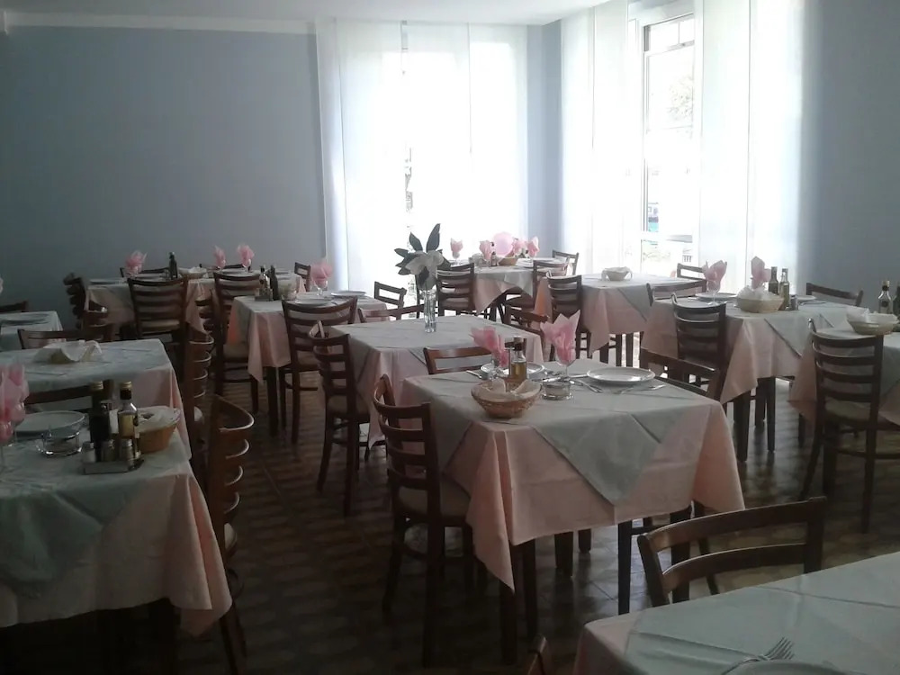 Hotel Lora