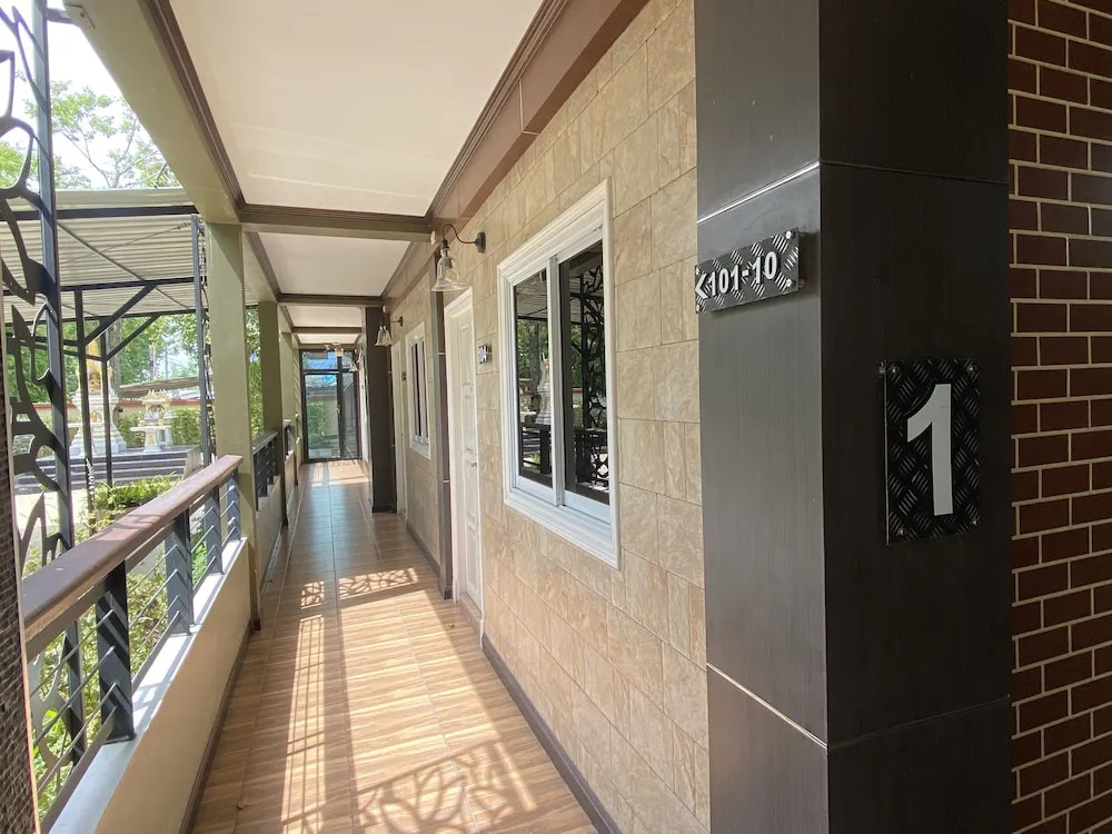 RoomQuest Chonburi Laem Chabang