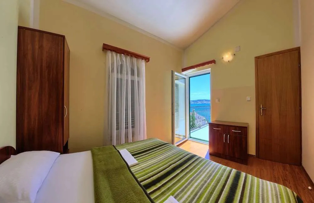 APARTMANI-RUZMARIN